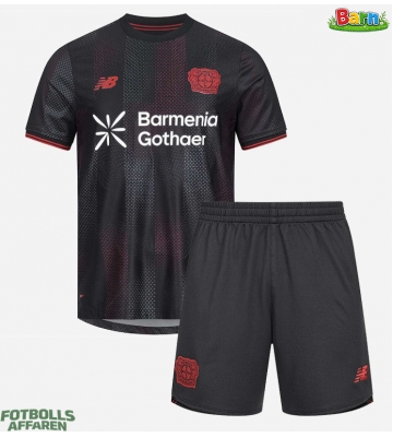 Bayer Leverkusen Hemmaställ Barn 2025-26 Kortärmad (+ Korta byxor)
